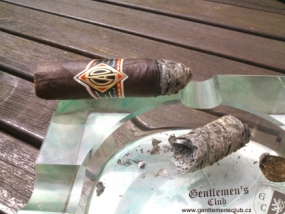 cao-vr-totem-robusto-6