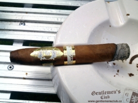 Graycliff Avelino Lara 80th Torpedo3