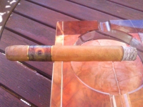 Gurkha Park Avenue 44 Natural Churchill