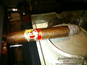 La Gloria Cubana Serie R Natural No.5