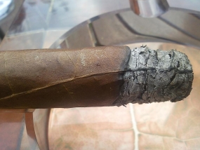 La Perla Habana Black Pearl Rojo Robusto