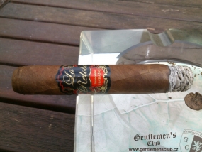 La Reloba Habano robusto