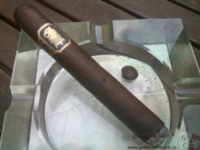 Liga Privada Undercrown Gran Toro by Drew Estate