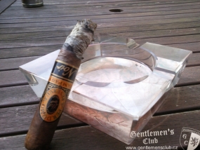 Perdomo Reserve Champagne Noir Churchill