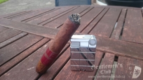 Rocky Patel Vintage 1990 toro tubo-2