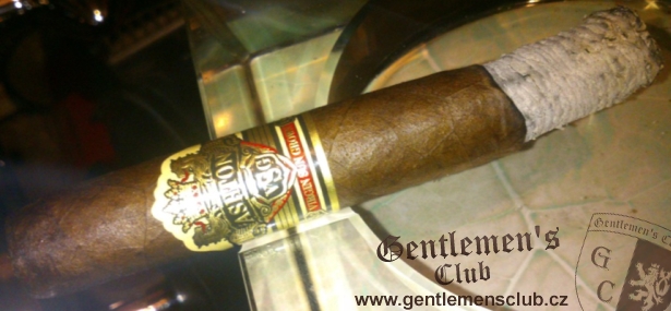 Doutníky Ashton VSG Robusto