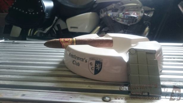 Arturo Fuente Don Carlos Belicoso