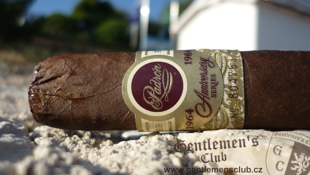 Padrón 1964 Anniversary Series Exclusivo Maduro