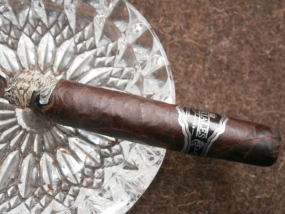 Leon Jimenes Imperiales Maduro Robusto