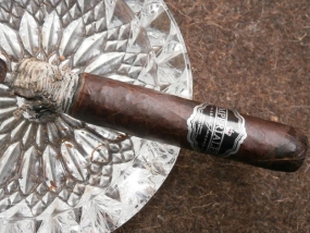 Leon Jimenes Imperiales Maduro Robusto