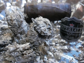 Leon Jimenes Imperiales Maduro Robusto