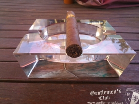 Padilla Habano Churchill