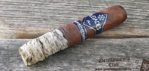 Pléiades XX Anniversary Robusto